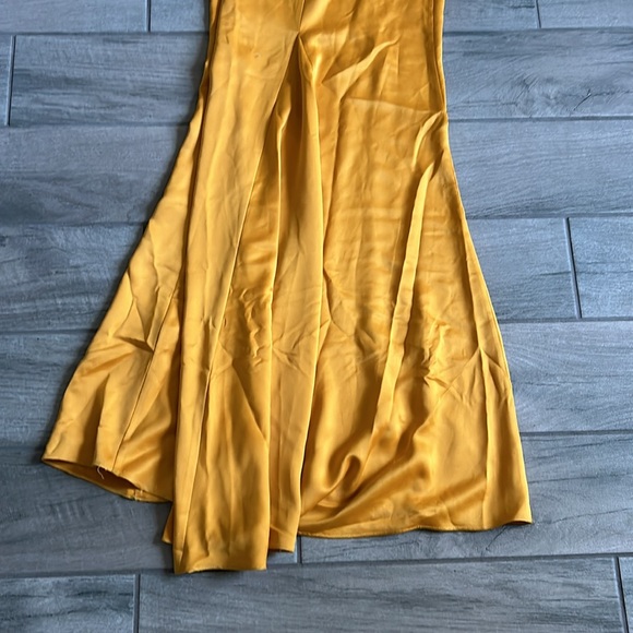 Lovers and friends golden maxi dress - Picture 6 of 7